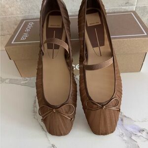 Dolce Vita Raeven Tulle Ballet Flats with Bow, Mid Brown color, 9.5 NWT